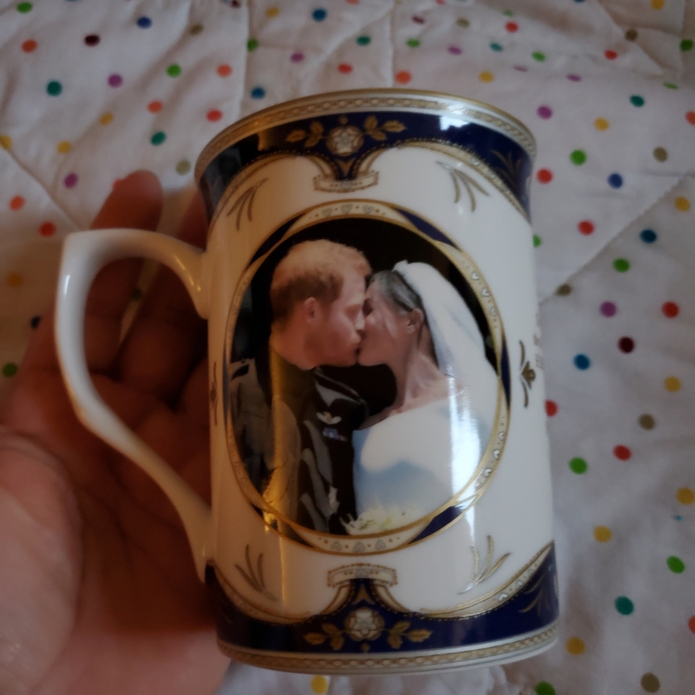 Heritage  Prince Harry and Megha Markle mug.